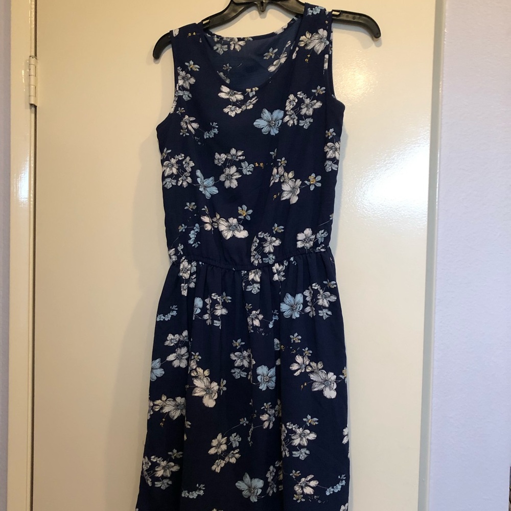Flowery blue summer dress